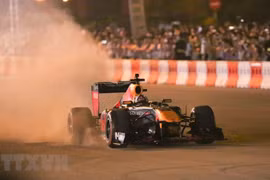 Formula One legend hits Hanoi streets