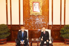 Party and state leader hosts reception for US President