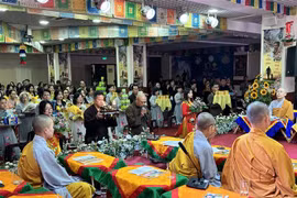 Buddhist followers attend the Vu Lan festival in Moscow, Russia. (Photo: VNA)