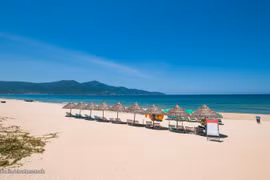 Da Nang enhances beach safety amid peak season
