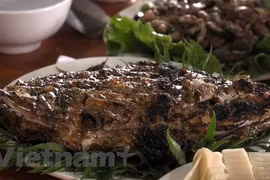 “Pa pinh top”, “flying shrimp” must-try dishes when visiting Muong Lo