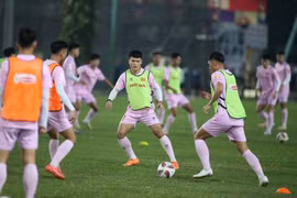 Coach Troussier names 30 players for training trip in Qatar ahead 2023 Asian Cup finals