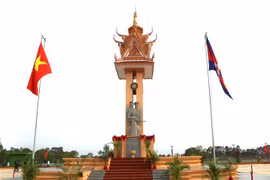 Vietnam - Cambodia Friendship Monument inaugurated in Svay Rieng 