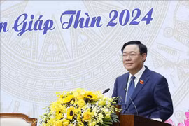 Top legislator pays pre-Tet visit to Yen Bai province