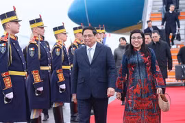 Prime Minister arrives in Bucharest for official visit