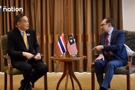 Thai, Malaysian PMs discuss tourism cooperation
