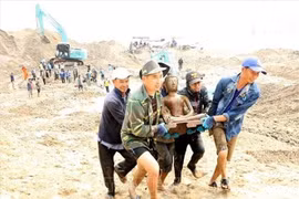 Over 100 bronze Buddha statues discovered in Laos