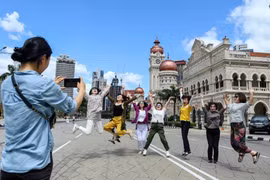 Malaysia pursues holistic strategy to lure Chinese tourists