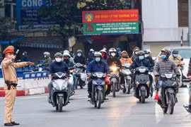 PM urges drastic actions to ensure traffic safety during Tet