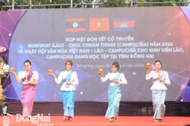 Dong Nai organises traditional New Year celebration for Lao, Cambodian students