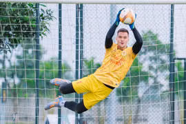 Goalkeeper Dang Van Lam withdraws from Asian Cup squad, opening door for Nguyen Filip