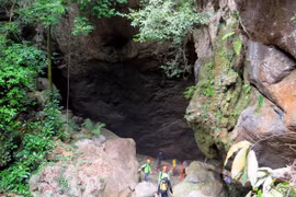 New adventurous tour explores unique caves in Quang Binh