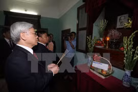 Party chief pays tribute to President Ho Chi Minh