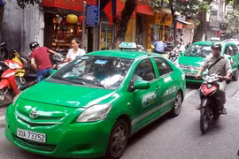 Vietnam eyes lower transport prices