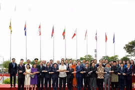 Flag raising ceremony in HCM City marks ASEAN's founding anniversary