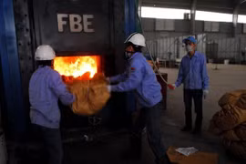 Hanoi opens new waste treatment plant