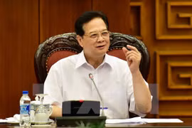 Government discusses macro-economy