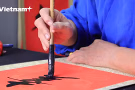 The meaning of asking for calligraphy works at the Temple of Literature before exams