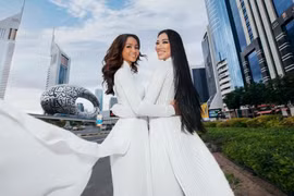 Beauty queens shine in traditional long dresses