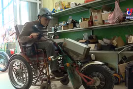 People with disabilities creating for the community
