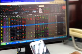 VN Index rises after drop on June 24