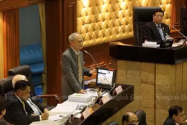 Thailand to revise draft charter 