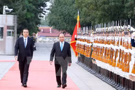 First day of official visit to China by PM Nguyen Xuan Phuc