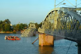 Two prosecuted for bridge collapse in Dong Nai 