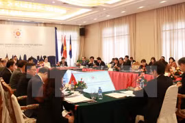 ASEAN, Japan ministers agree to strengthen economic ties