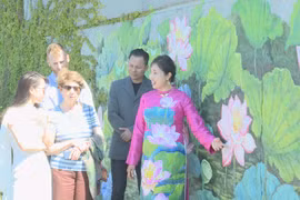 Mural celebrates Vietnam-France friendship