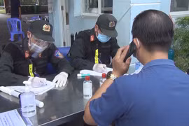 HCM City residents required to stay home after 6pm