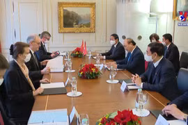 President holds talks with Swiss counterpart