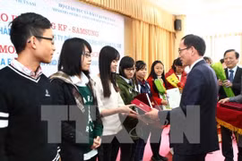 Needy students receive KF-Samsung scholarships