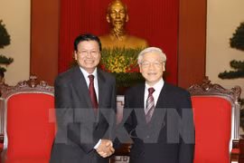 Party leader greets Lao foreign ministry’s delegation