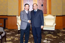 Vietnam, Laos work on measures for 2016-2020 cooperation