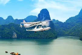 Seaplane tours to Ha Long serve 3,500 passengers in a year