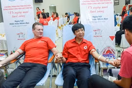 Experts discuss measures to increase voluntary blood donation 