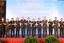 ASEAN telecoms ministers’ meeting opens in Da Nang