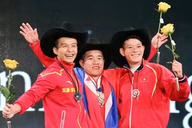 Lifters raise the bar at int'l tournament