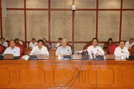  Politburo members comment on Hanoi’s Party Congress plan