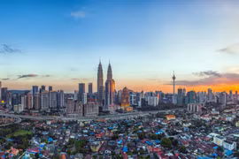 Malaysia economy grows 4.7 percent in third quarter