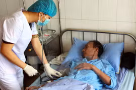 HCM City strives to reduce new HIV case to 0.03 percent