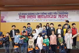 Vietnamese classes opened for children of Vietnam – RoK families 