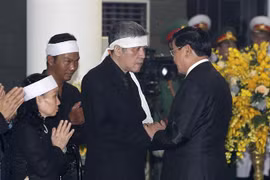 Foreign delegations pay last respect to former Party chief Do Muoi