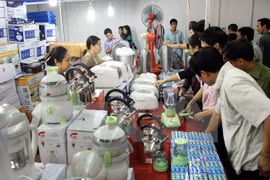 Vietnam, Thailand discuss ways to achieve 20 billion USD in trade 