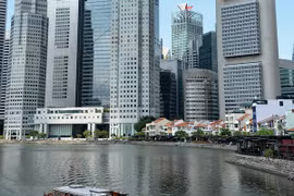 Singapore records 2.2 percent growth in Q3