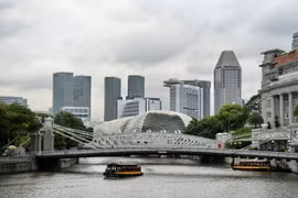 Reuters poll: Singapore sees lower than expected economic growth