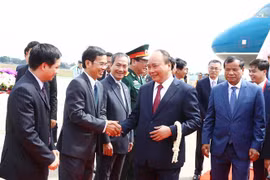PM Nguyen Xuan Phuc arrives in Cambodia for Mekong-Lancang summit