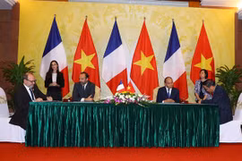 Vietnam, France highlight determination to promote ties