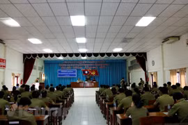 Vietnamese language class for Lao officials opens
